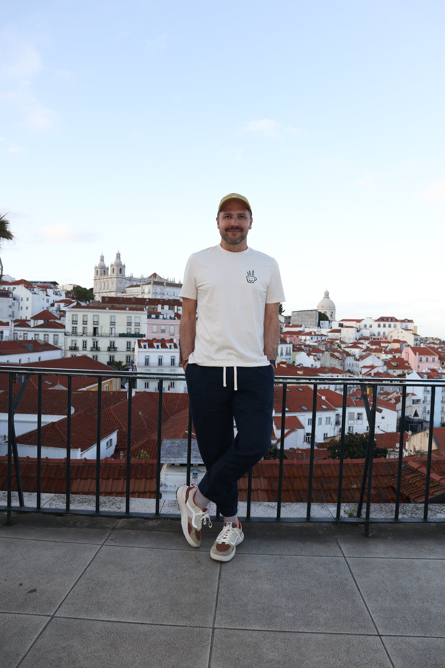 Camiseta Crecer, Conectar, Fluir - Siembra Coffee